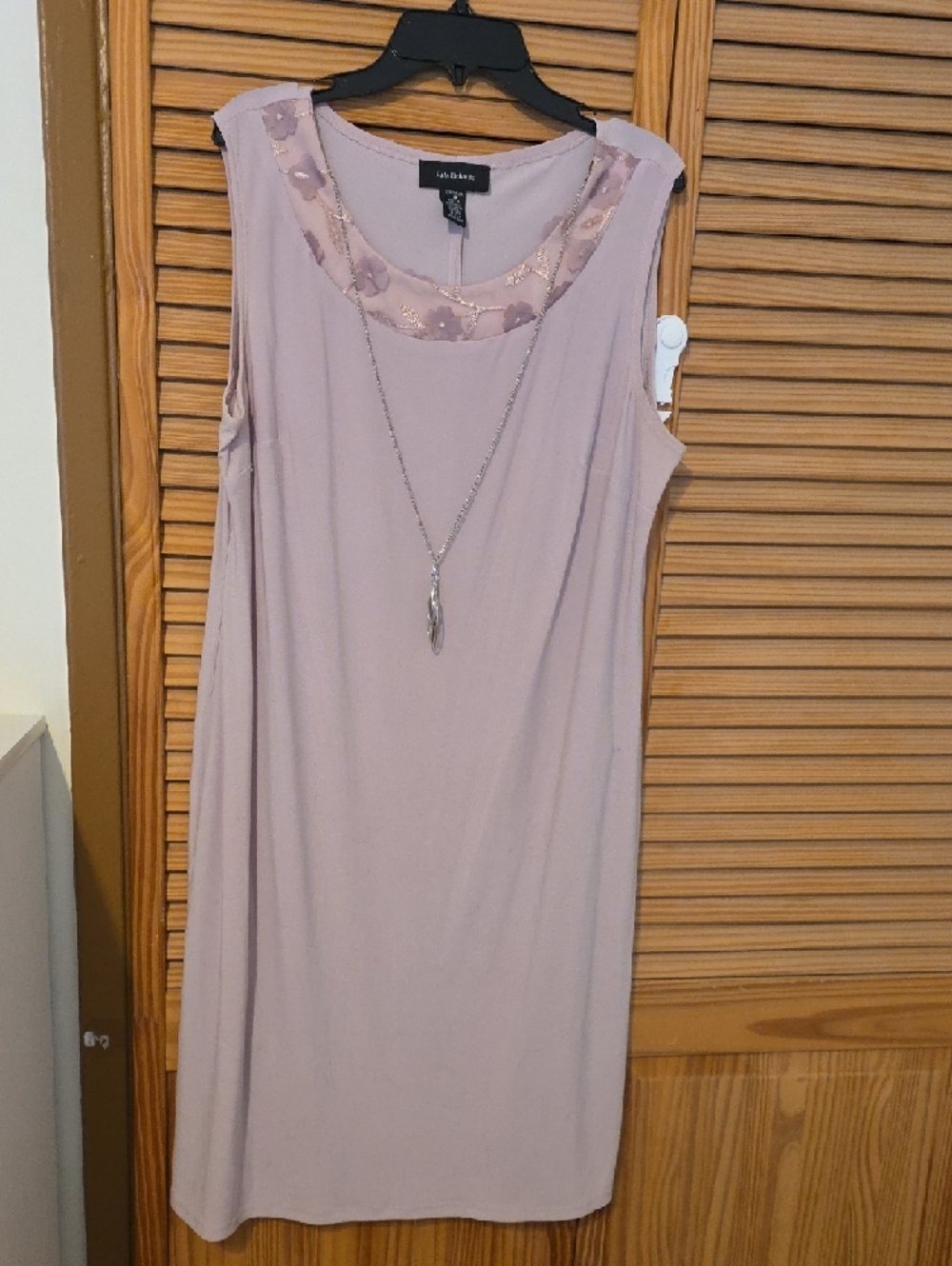 RM RICHARDS Lilac Embroidered Sheer Robe and Dress Set - Picture 2 of 4
